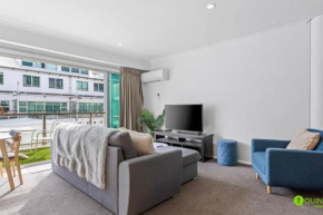 Cosy 1BR Princes Wharf Central